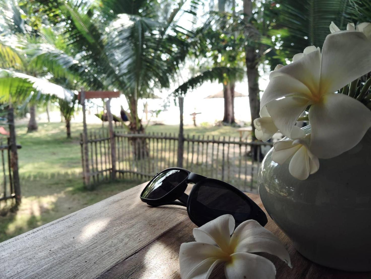 Koh Phaluai Beach Bangalow Ban Ko Nok Taphao Exterior photo